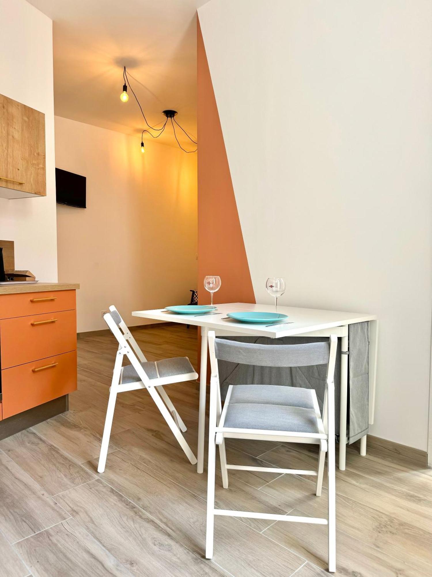 Appartement Secteur Gare Et Place De La Comedie, Wifi & Climatisation Montpellier Bagian luar foto
