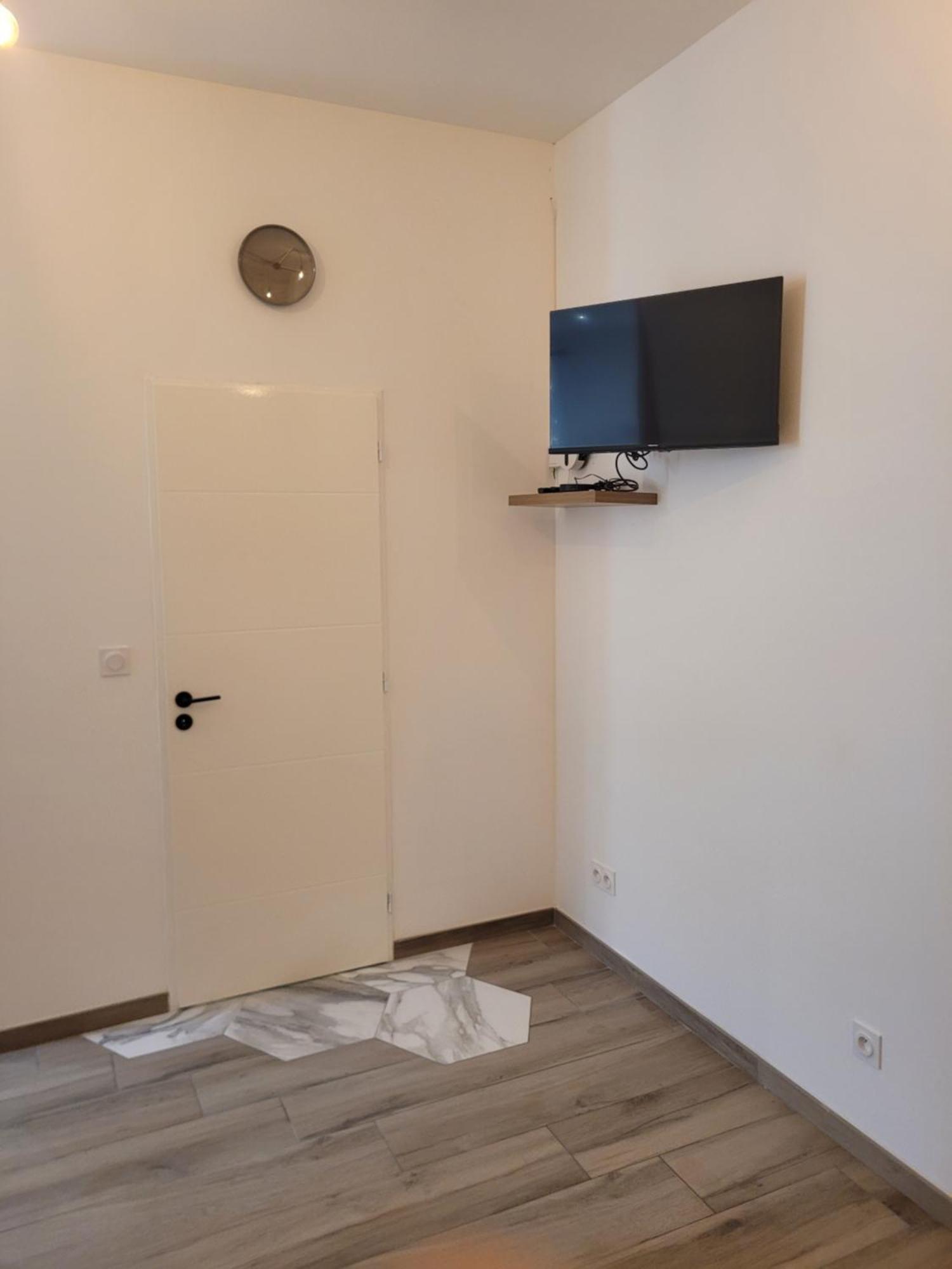 Appartement Secteur Gare Et Place De La Comedie, Wifi & Climatisation Montpellier Bagian luar foto
